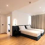 Mango Luxury 4* Saranda