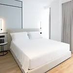 Mango Luxury 4* Saranda