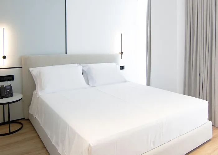 Mango Luxury 4* Sarande