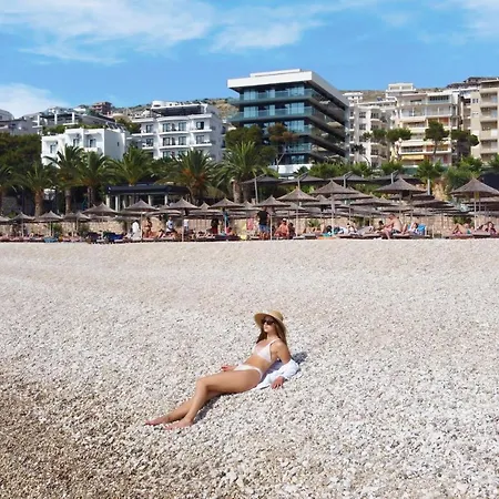 Semesteranläggning (resort) Mango Luxury 4*