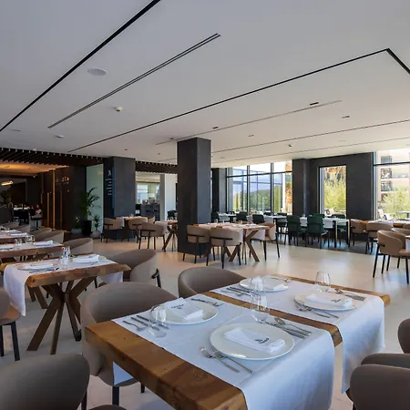 Mango Luxury Sarandë