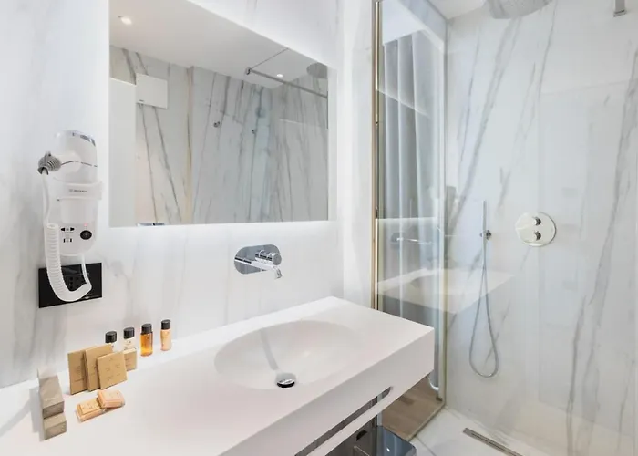 Mango Luxury Sarandë